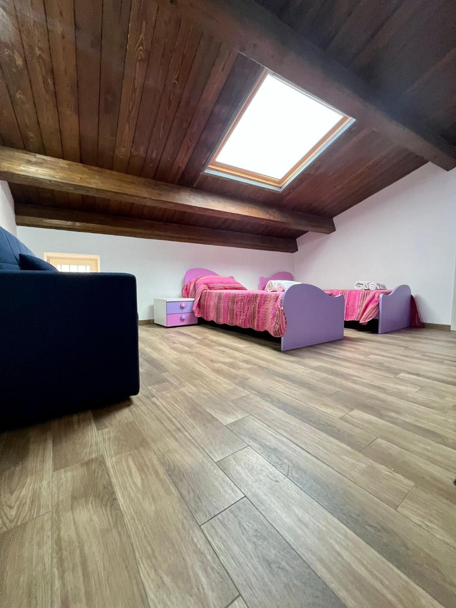 67 Rooms 切法卢 外观 照片